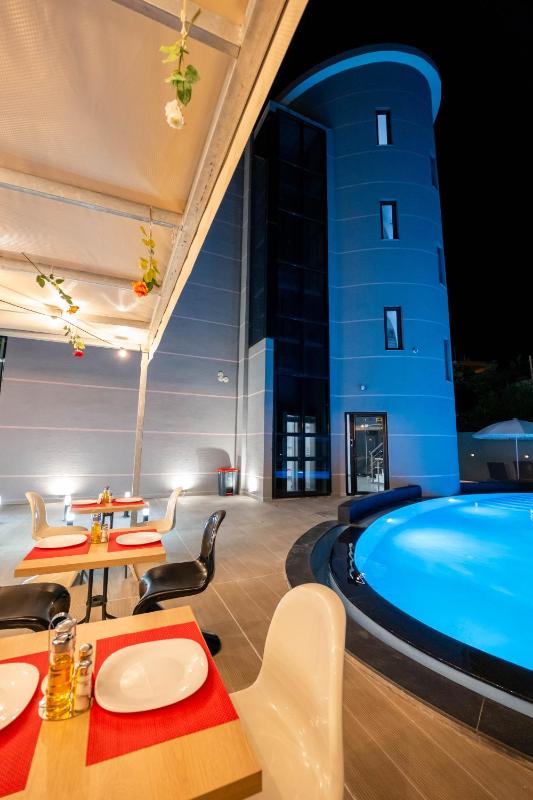 Vullkan Hotel - image 13