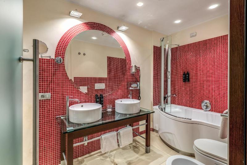 Junior Suite image 3