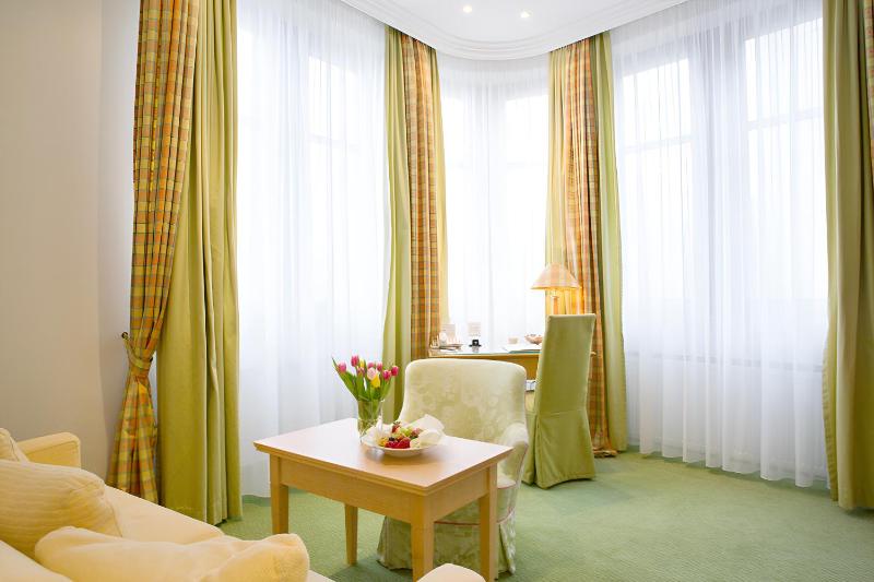 Junior Suite image 4