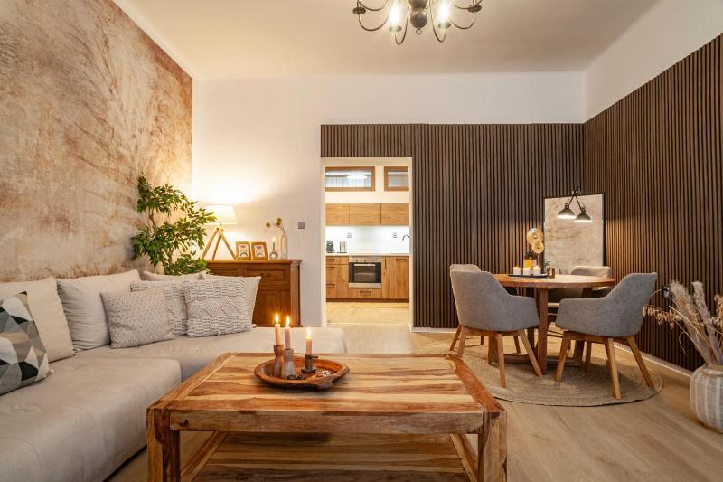 One-Bedroom Apartment image 4