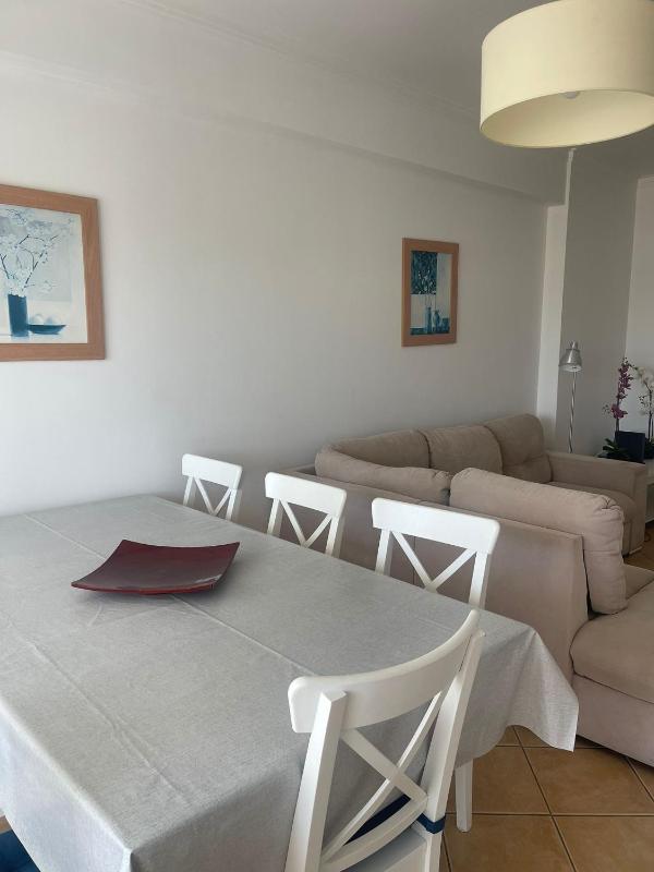 3 Bedroom Apartment with Sea View image 1