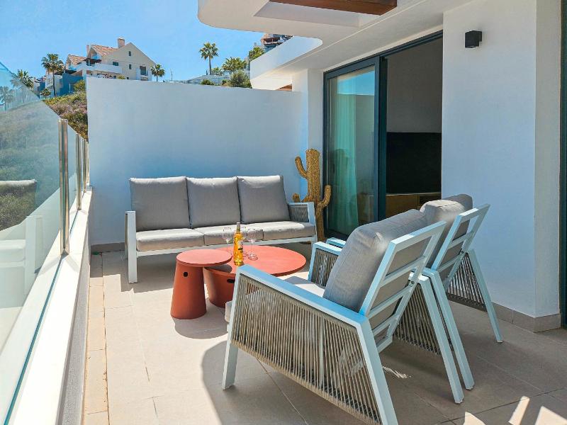 Modern 2 bed with access to Wellness facilities near La Cala de Mijas - image 9