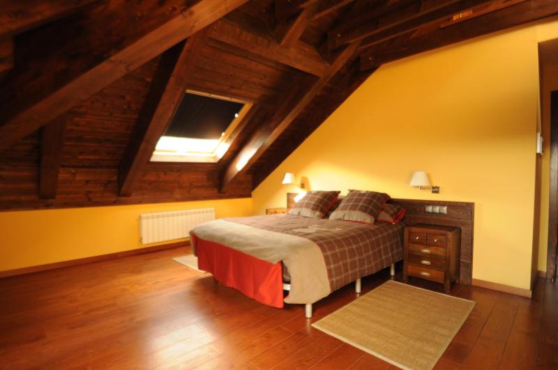 Double Room with Mountain View image 3