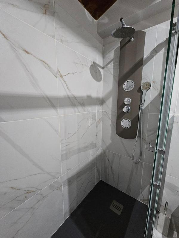 Luxury Triple Room image 4
