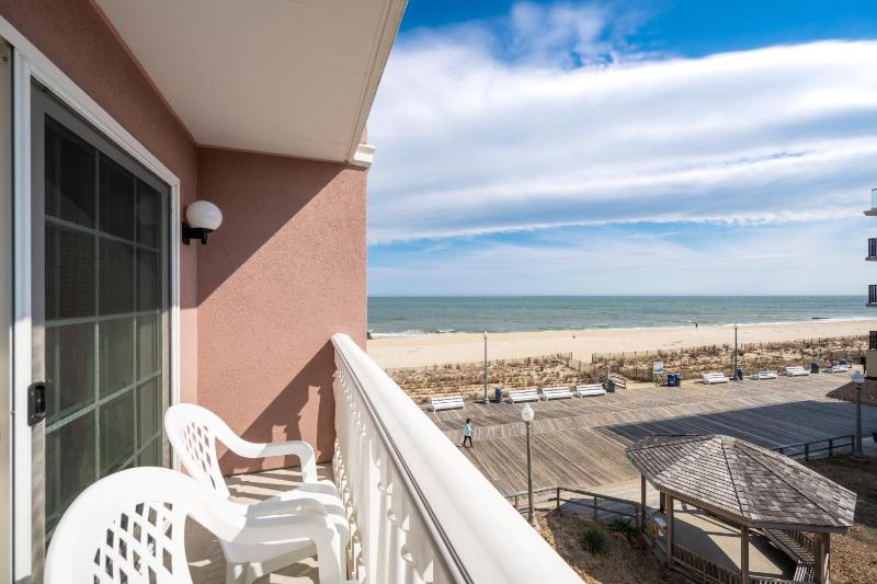 Ocean View King Room, Partial View image 3
