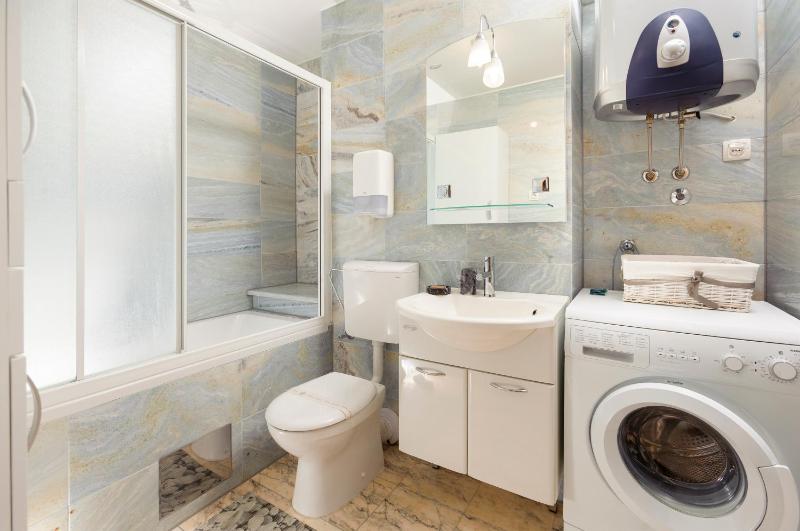 Deluxe Two-Bedroom Apartment with Terrace image 2