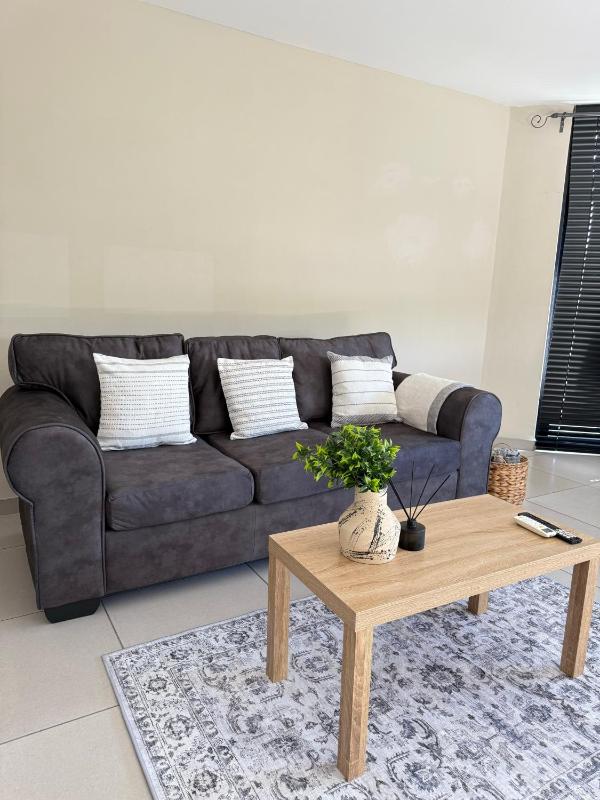 Studio Wild Olive - image 9