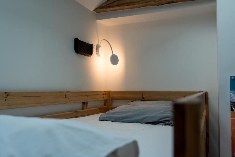 Ted Surf House - image 13