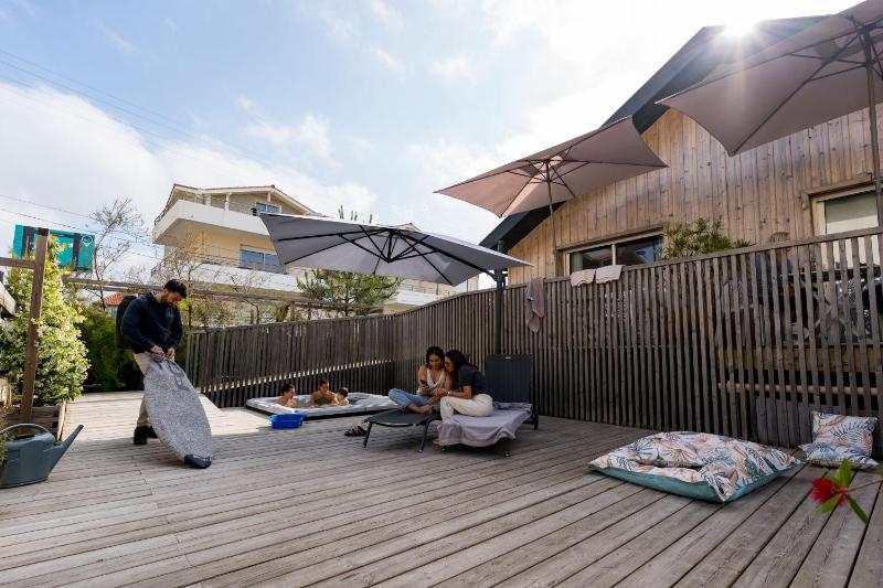 Ted Surf House - image 47