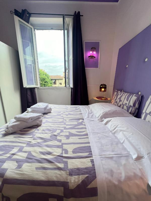 Double Room with Private Bathroom image 2