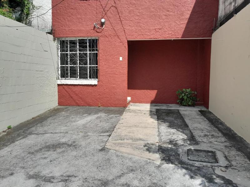 Casa en zona privada - image 9
