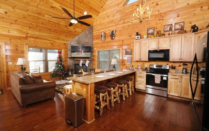 Charlie Brown's Cabin・Hot Tub・Game Room・Community Pool + Mini Golf - image 27