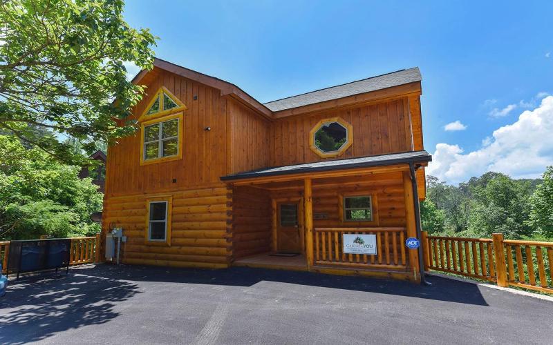 Charlie Brown's Cabin・Hot Tub・Game Room・Community Pool + Mini Golf - image 28