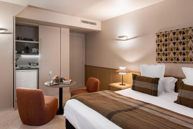 Double Room - Signature image 3