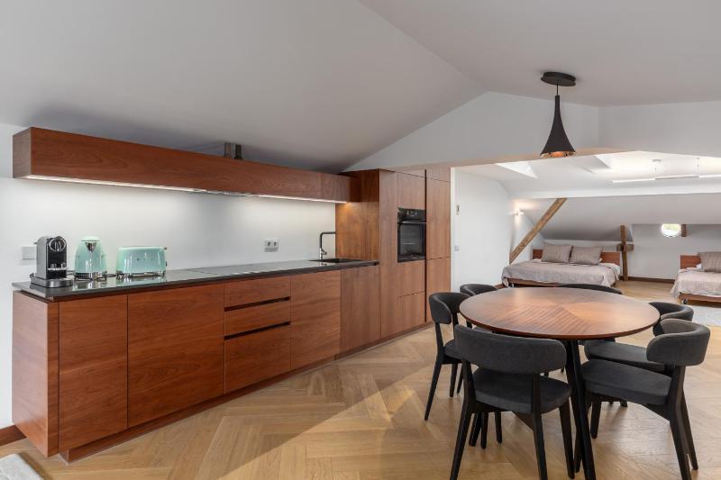 Roze Brīvzemnieka Apartments - image 12