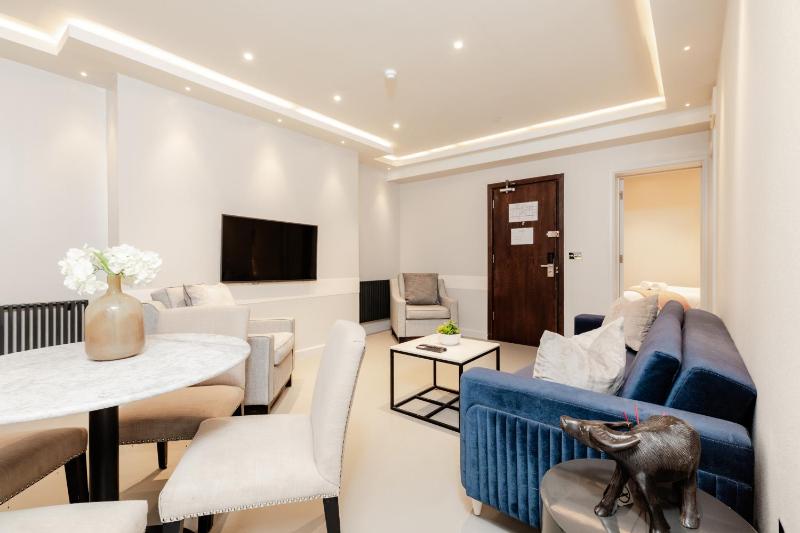 Three-Bedroom Apartment image 1