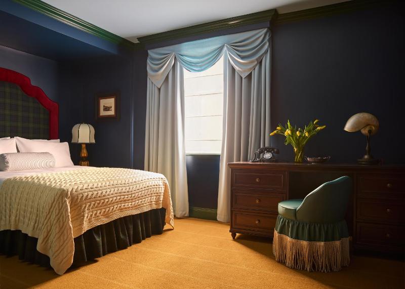 Double Room image 1