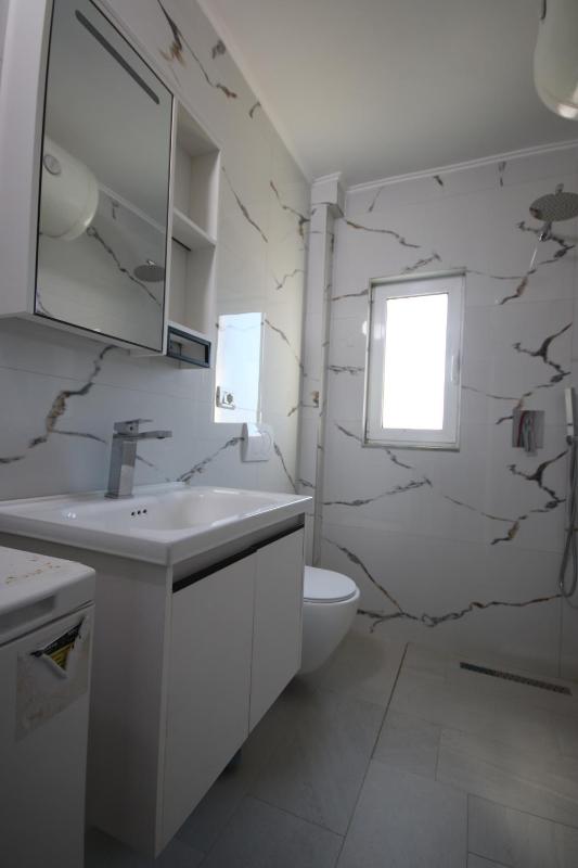 Harry Apartment - image 6