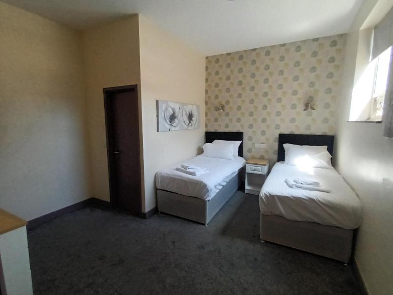 Budget Twin Room image 1