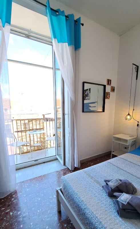 Double Room with Private Bathroom image 4