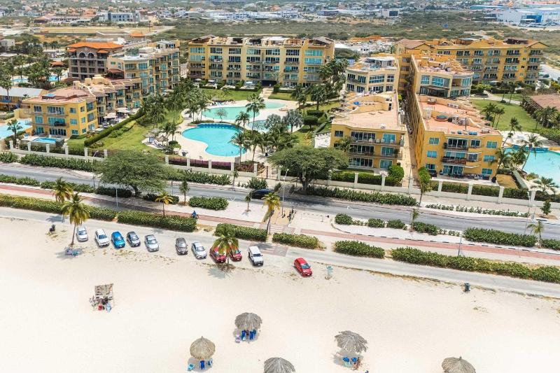 Beachfront - Emerald View 1BR condo - P314 - image 16