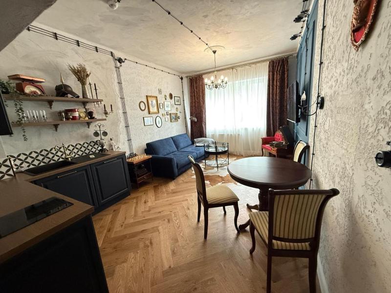 Apartment image 3