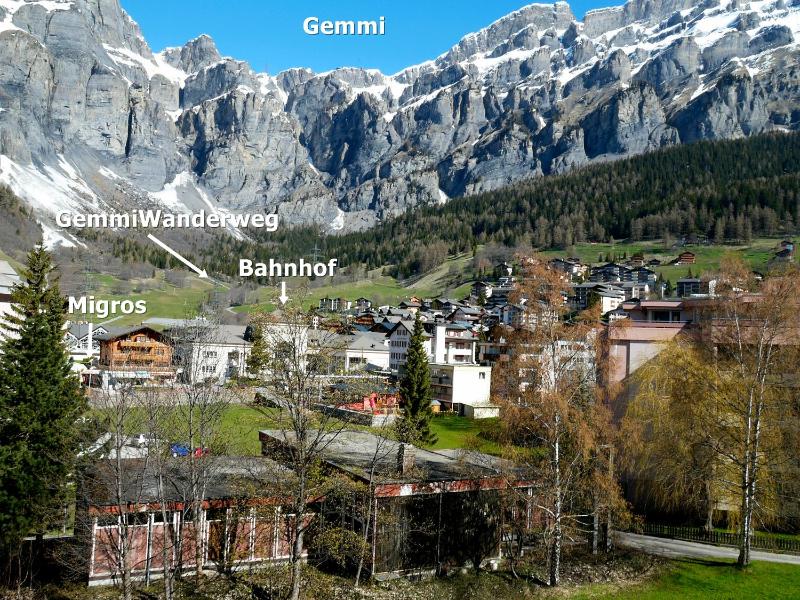 Apartment with Mountain View image 2