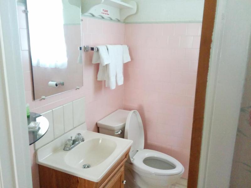 Deluxe King Room image 3