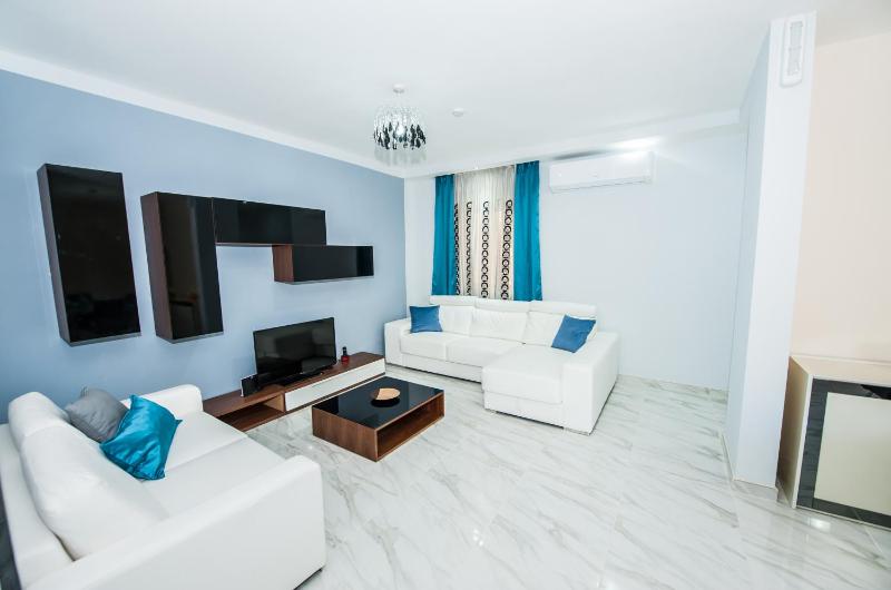 Three-Bedroom Apartment image 3