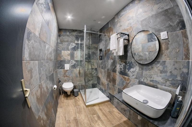 Superior Double Room image 4