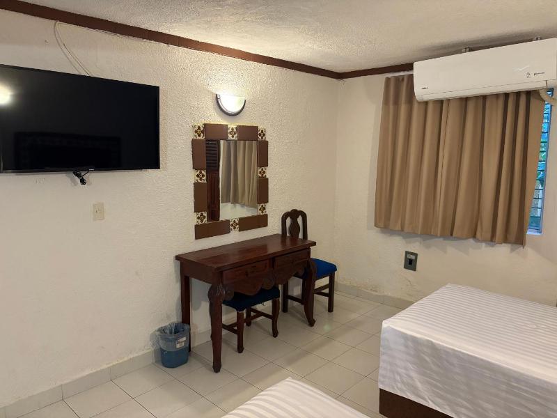 Suites Cancun Center - image 16