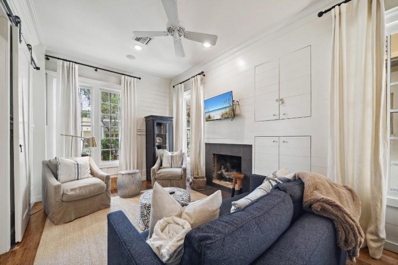 67 Wiggle Lane - Rosemary Beach - Steps to Tennis Courts Beach Pools! - image 50