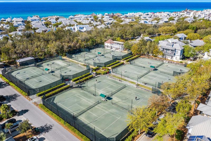 67 Wiggle Lane - Rosemary Beach - Steps to Tennis Courts Beach Pools! - image 14