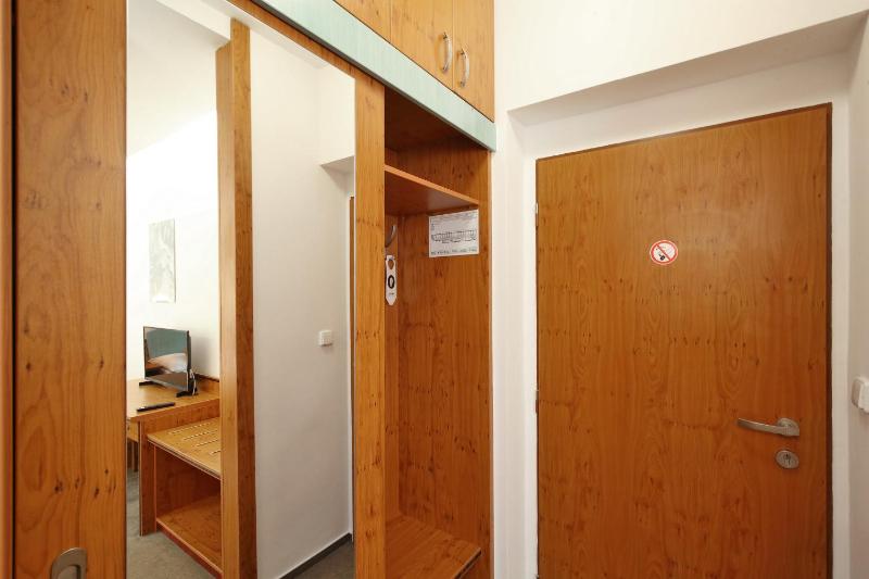 Double Room image 2