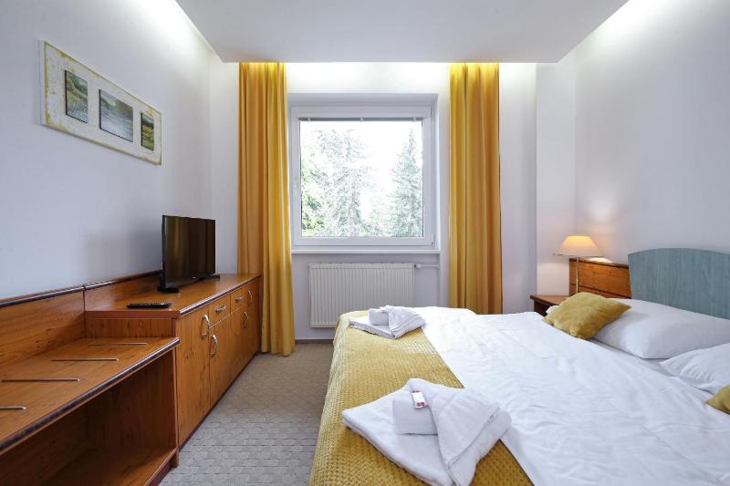 Apartment with Balcony image 4