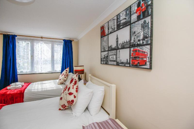 Triple Room image 2