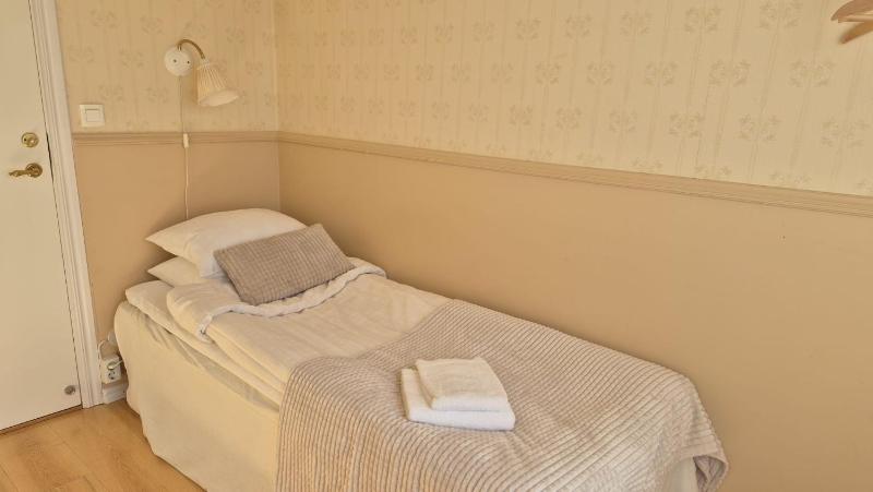 Single Room image 1