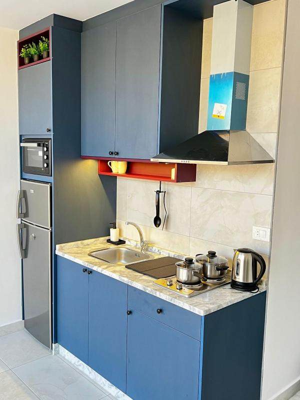 Modern Studio Apartment Near Downtown breathtaking view! - image 5
