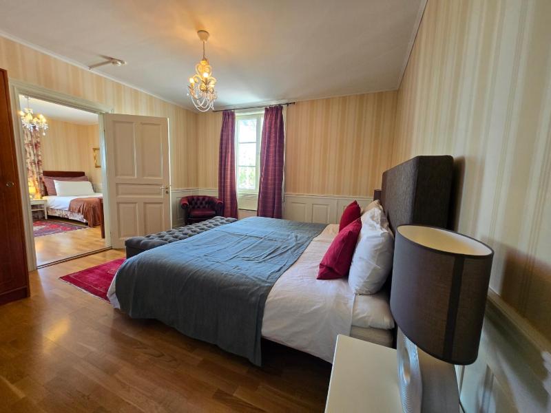 Two-Bedroom Apartment image 3