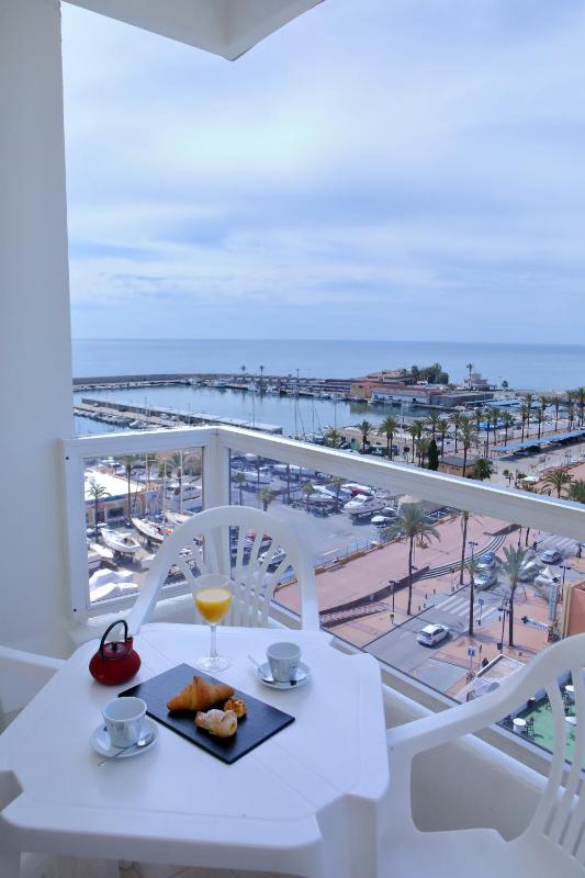 Hotel Apartamentos Pyr Fuengirola - image 10