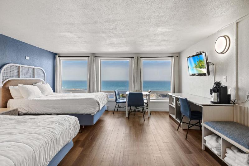 Seagull Beachfront Inn - image 19