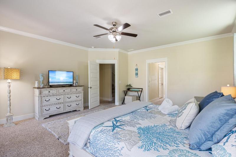 Arborgate Sunkissed Seahorse At 13987 Hanging Branch Way By Pkrm - image 3