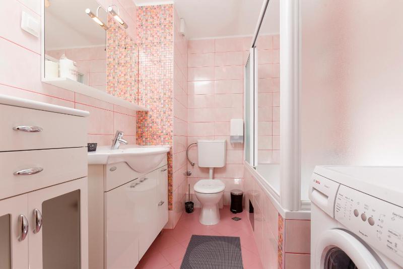 Deluxe Two-Bedroom Apartment with Terrace image 3