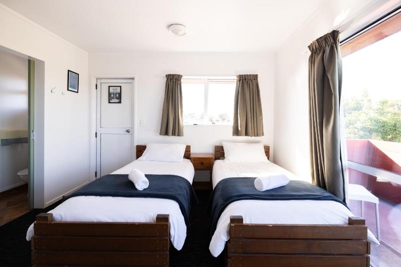 Quadruple Room with Lake View image 2