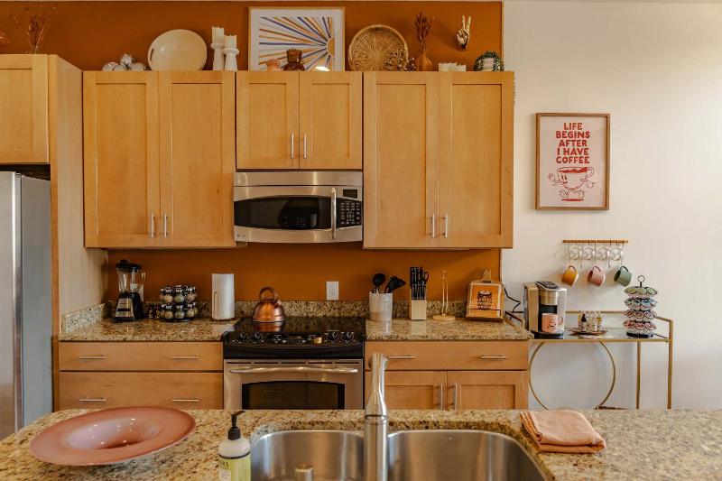 2-Unit Condo in the Vibrant NuLu District - image 34