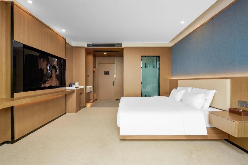 May Joys Hotel - image 37