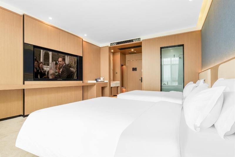 May Joys Hotel - image 24