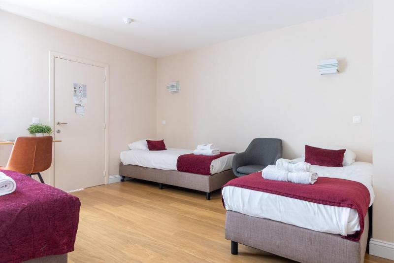 Quadruple Room image 2