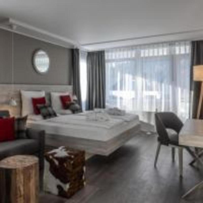 Deluxe Room image 1