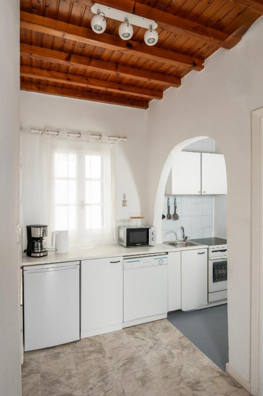 Mykonos town Apartment with Side Sea View image 2